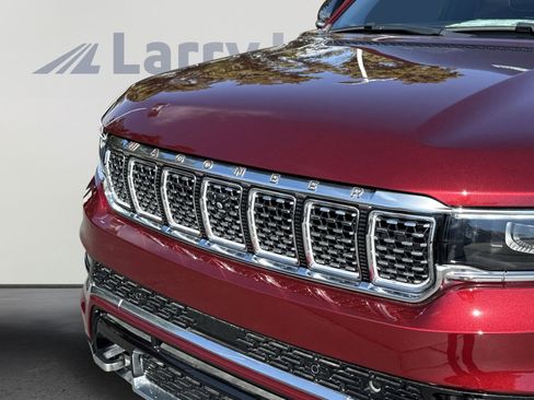New 2024 Jeep Grand Wagoneer Series III w/ HD Trailer Tow Package image 11