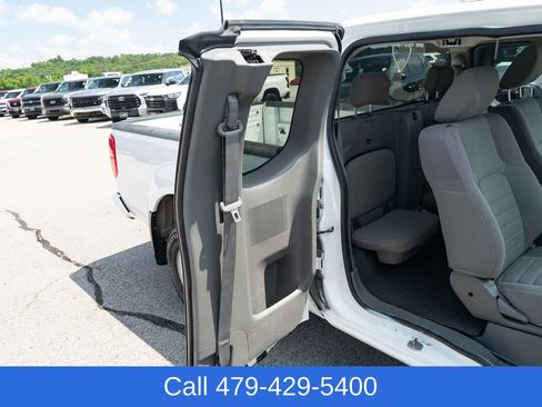 Used 2018 Nissan Frontier S RWD image 17