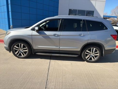Used 2016 Honda Pilot Elite image 8