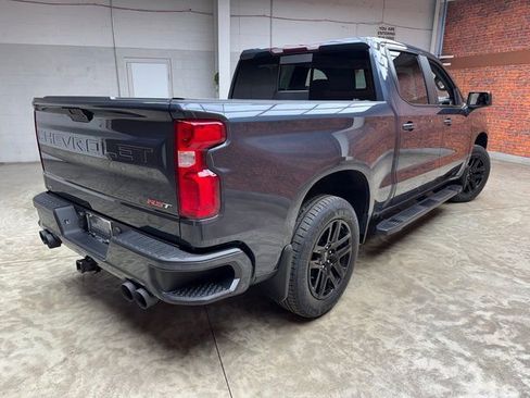 Used 2022 Chevrolet Silverado 1500 RST image 4
