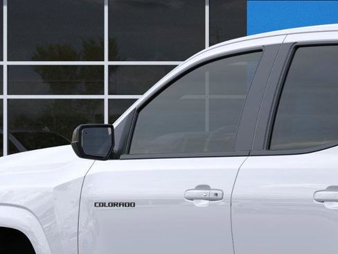 New 2025 Chevrolet Colorado Z71 w/ Midnight Edition image 36