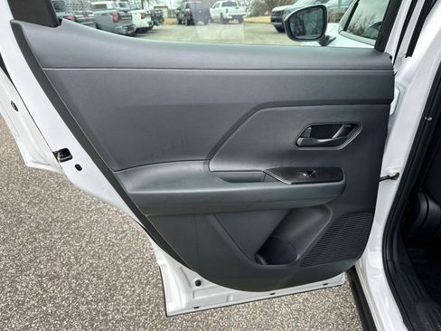 New 2026 Nissan Kicks S image 21