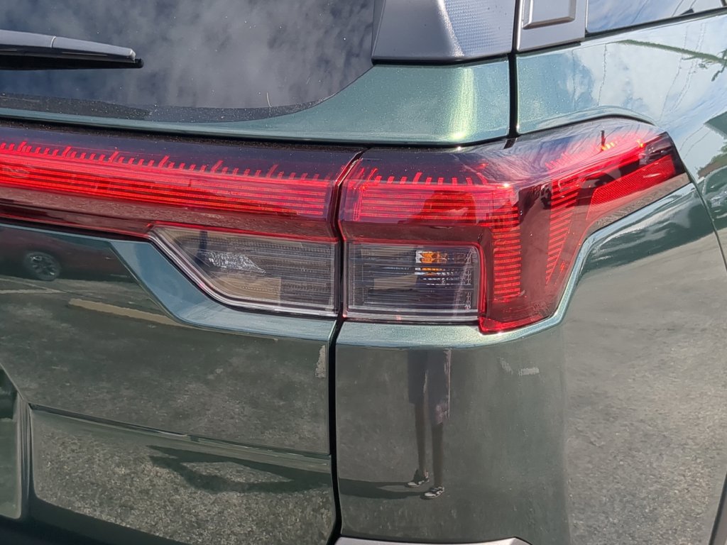 Used 2026 Subaru Outback Limited AWD/4WD image 9