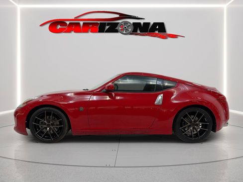 Used 2016 Nissan 370Z Coupe RWD image 10