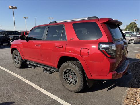 Used 2023 Toyota 4Runner SR5 image 6
