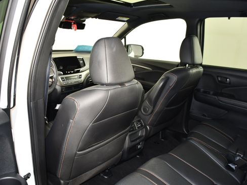 Certified 2023 Honda Passport TrailSport image 48