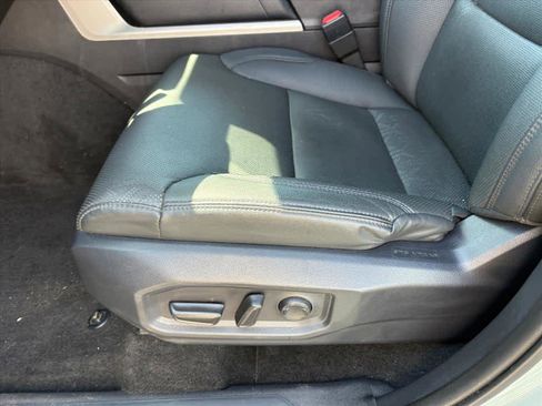 Used 2025 Toyota Tundra SR5 w/ SR5 Premium Package AWD/4WD image 22