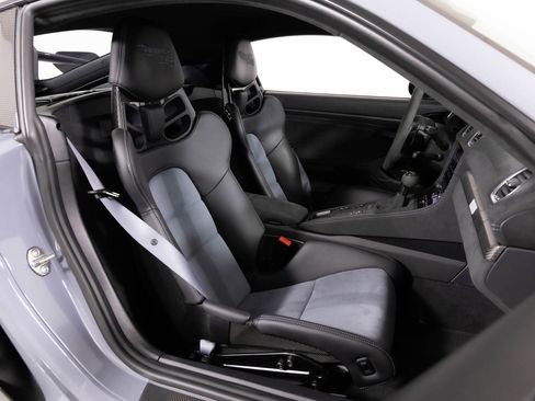 Used 2023 Porsche 718 Cayman GT4 RS image 40