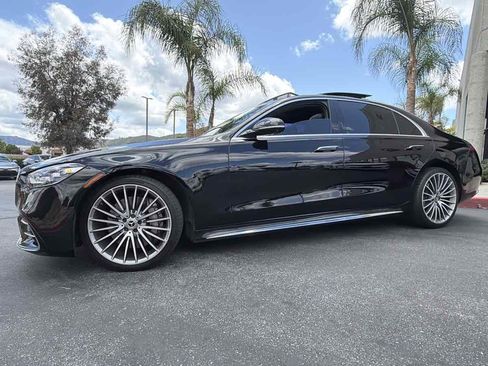 Used 2023 Mercedes-Benz S 500 4MATIC w/ AMG Line image 9