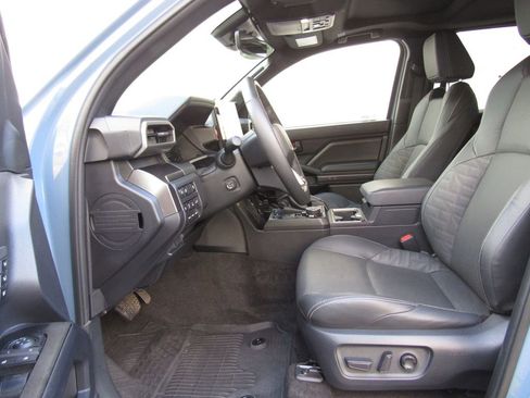 Certified 2025 Toyota 4Runner TRD Off-Road Premium image 11