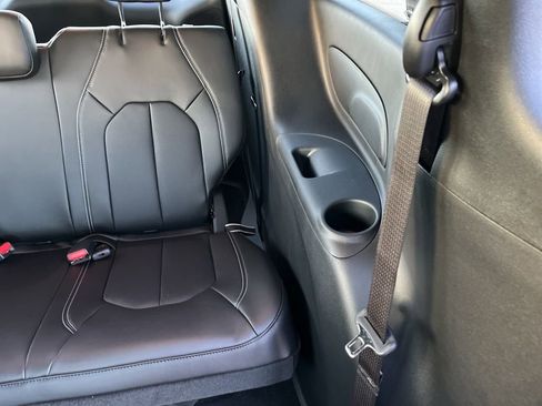 New 2026 Chrysler Pacifica Select w/ S Appearance Package FWD image 45