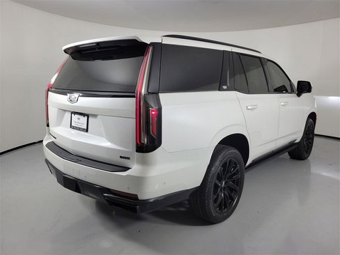 Certified 2023 Cadillac Escalade Sport Platinum w/ LPO, ONYX Package image 4