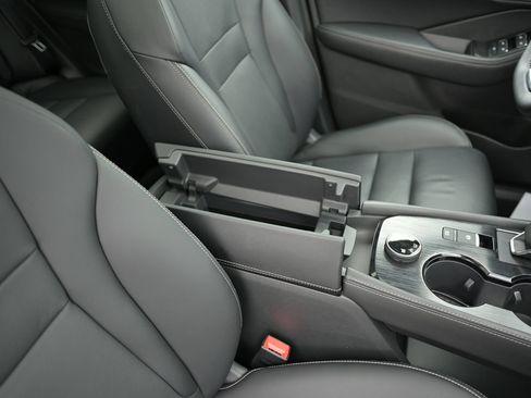 Used 2023 Nissan Rogue SL w/ SL Premium Package AWD/4WD image 59