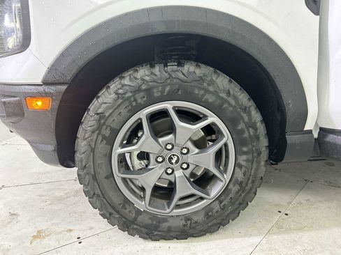 Used 2024 Ford Bronco Sport Badlands image 18