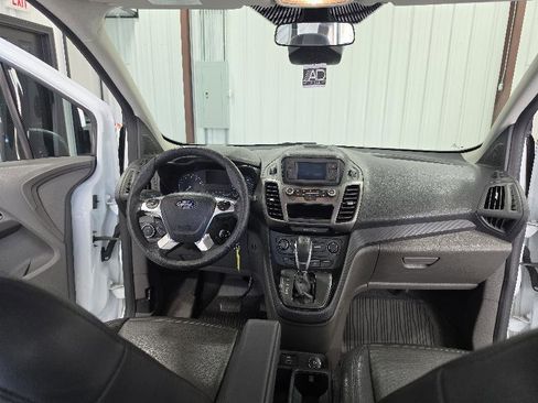 Used 2019 Ford Transit Connect XL image 9