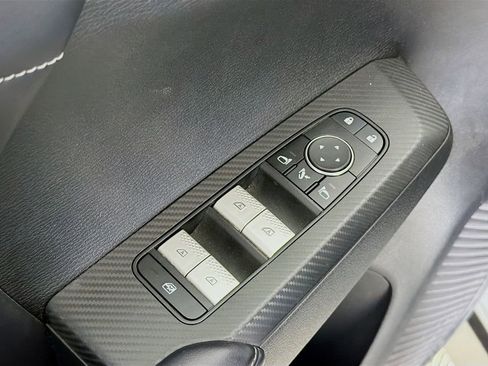 Used 2024 Mitsubishi Outlander SE Black Edition image 22