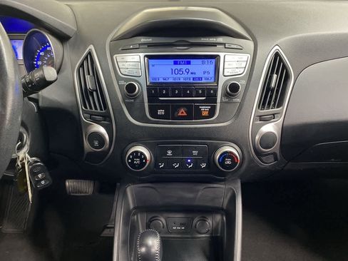Used 2012 Hyundai Tucson GLS image 26