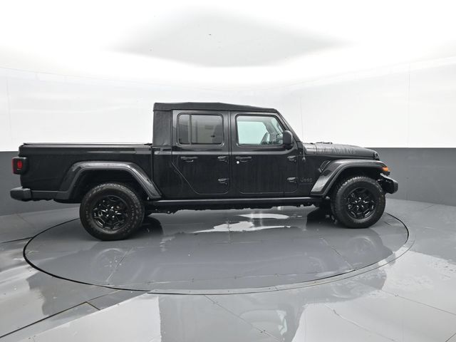 Used 2022 Jeep Gladiator Sport AWD/4WD image 4