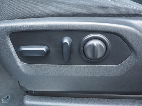 Used 2021 Chevrolet Silverado 1500 RST image 18