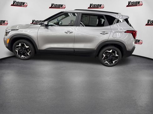 Used 2024 Kia Seltos EX AWD/4WD image 8