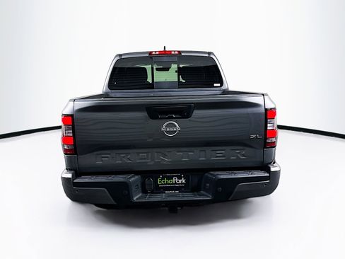 Used 2024 Nissan Frontier SL w/ Technology Package RWD image 7