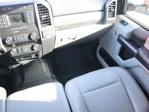 Used 2020 Ford F350 XL w/ Power Equipment Group image 35