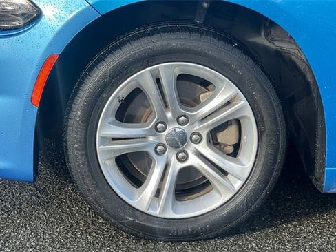 Used 2023 Dodge Charger SXT image 33