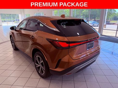 Certified 2025 Lexus RX 350 Premium w/ Accessory Package AWD/4WD image 5