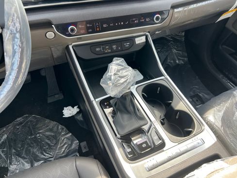 New 2026 Kia Carnival EX image 15