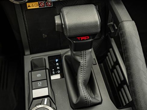 Used 2025 Toyota 4Runner TRD Off-Road Premium w/ Tow Technology Package AWD/4WD image 41