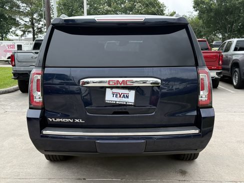 Used 2018 GMC Yukon XL Denali w/ Denali Ultimate Package AWD/4WD image 6