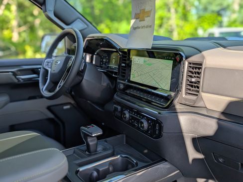 New 2025 Chevrolet Silverado 1500 ZR2 image 34