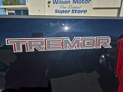 Used 2022 Ford F350 Platinum w/ Tremor Off-Road Package AWD/4WD image 43