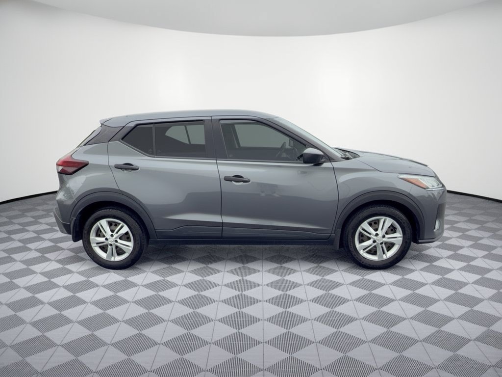 Used 2023 Nissan Kicks S FWD image 8