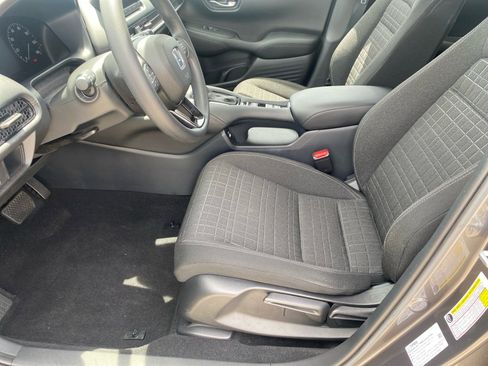 Used 2023 Honda HR-V LX image 34