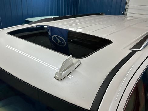 Used 2019 Cadillac Escalade Premium Luxury image 78