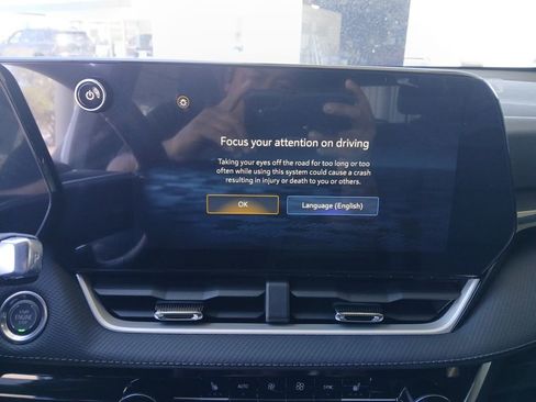 New 2026 Chevrolet Equinox LT w/ Convenience Package II image 21