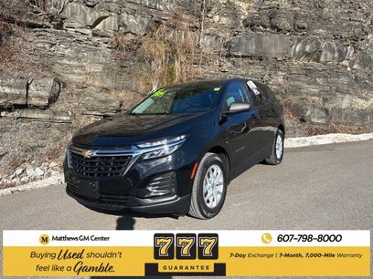 Used 2022 Chevrolet Equinox LS w/ LS Convenience Package