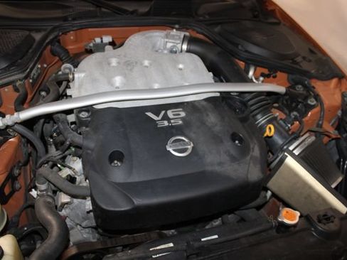 Used 2006 Nissan 350Z Touring w/ (N93) Cargo Convenience Pkg RWD image 39