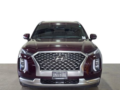 Used 2022 Hyundai Palisade Calligraphy image 2