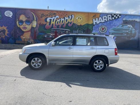 Used 2001 Toyota Highlander 2WD V6 image 2