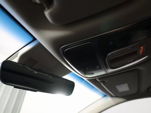 Used 2021 Genesis GV80 2.5T w/ Prestige Package 04 image 38