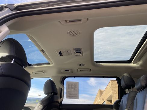 Used 2024 Kia Carnival SX Prestige image 25