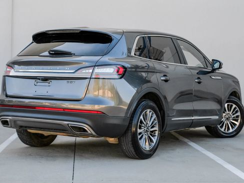 Used 2019 Lincoln Nautilus Select image 5