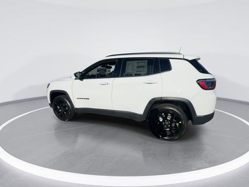 New 2026 Jeep Compass Latitude AWD/4WD image 6