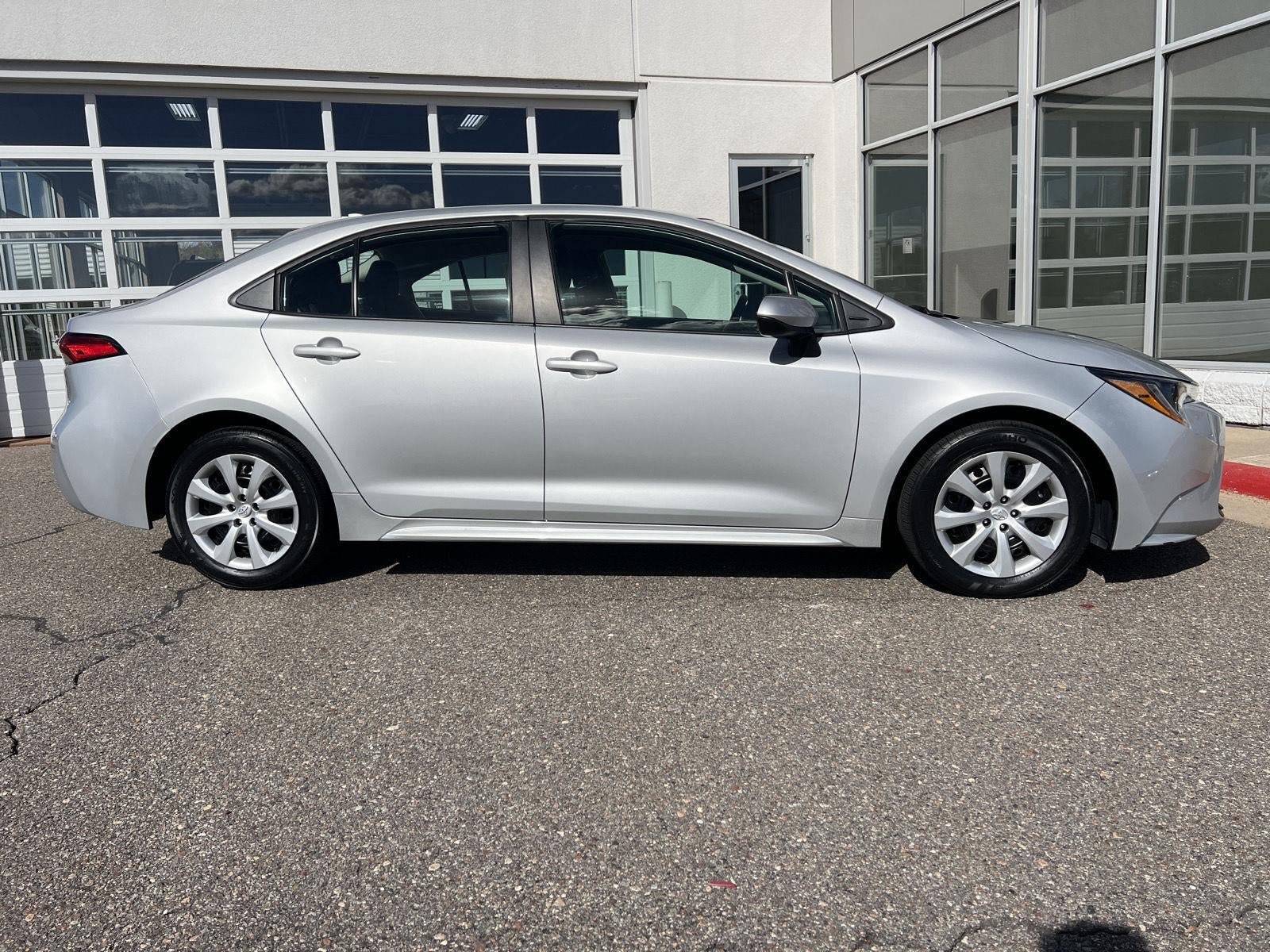 Used 2025 Toyota Corolla LE FWD image 8