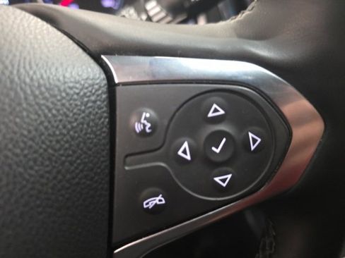 Used 2023 Chevrolet Traverse LT w/ LT Premium Package image 18