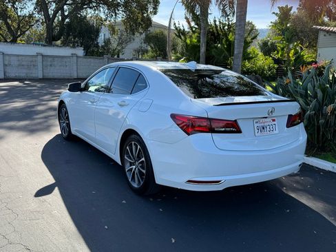 Used 2017 Acura TLX V6 w/ Technology Package image 3