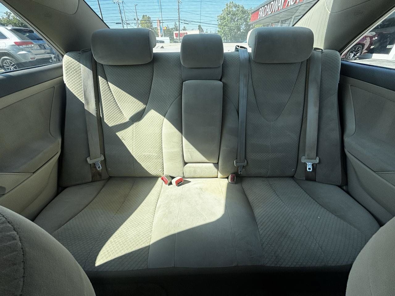 Used 2007 Toyota Camry LE FWD image 17