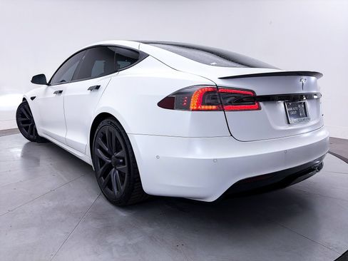 Used 2021 Tesla Model S Plaid AWD/4WD image 2